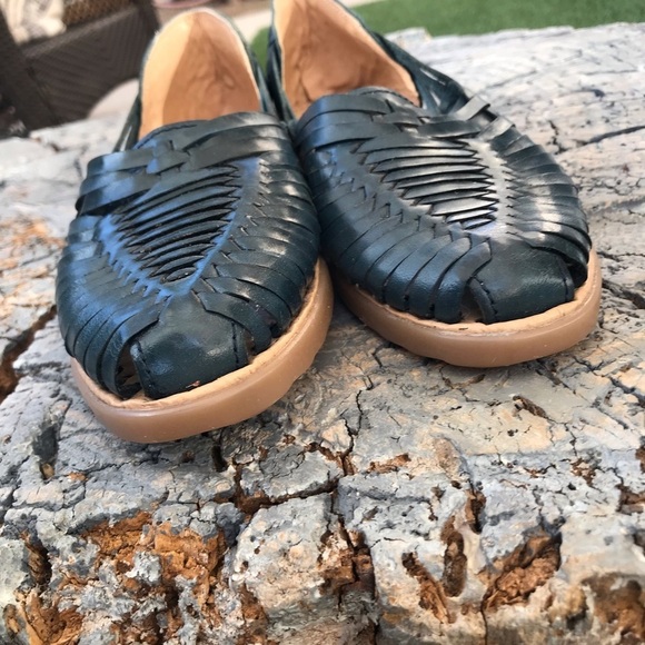 Caramba Harachi Leather Sandals in Midnight Blue - Picture 9 of 10